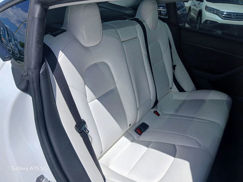 Used 2021 Tesla Model 3 Performance image 16
