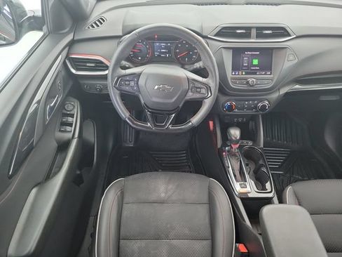 Used 2023 Chevrolet TrailBlazer RS FWD image 17