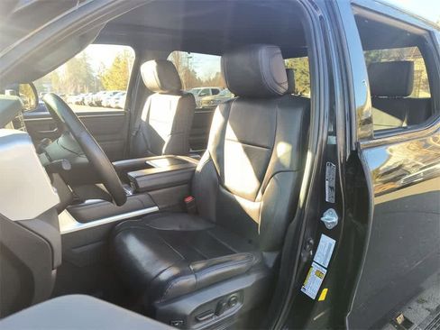 Used 2022 Toyota Tundra Platinum image 11