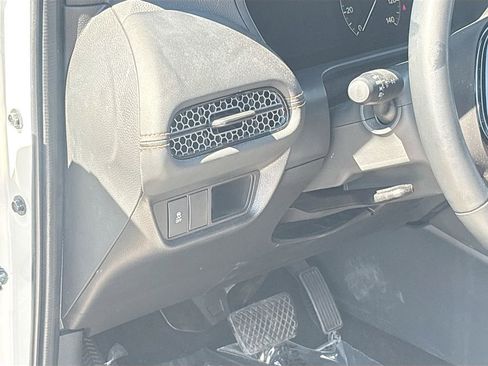 Used 2026 Honda HR-V Sport image 10