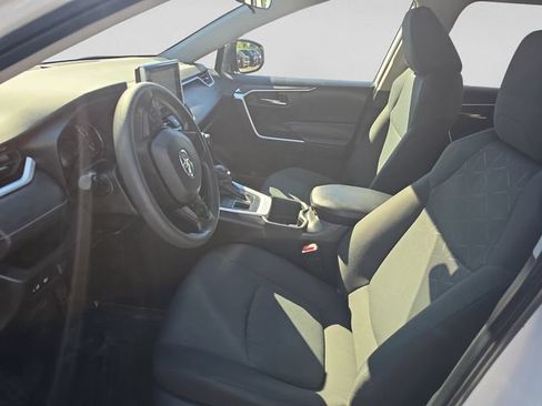 Used 2024 Toyota RAV4 XLE AWD/4WD image 10
