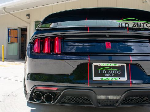 Used 2019 Ford Mustang Shelby GT350R w/ GT350R Equipment Group 920A RWD image 35
