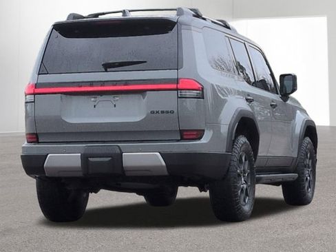 Used 2024 Lexus GX 550 AWD/4WD image 5