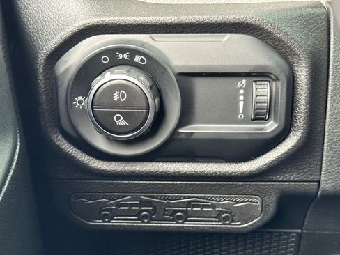 New 2025 Jeep Gladiator Sport image 22