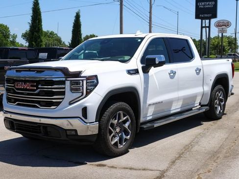 Used 2025 GMC Sierra 1500 SLT w/ SLT Premium Plus Package AWD/4WD image 24