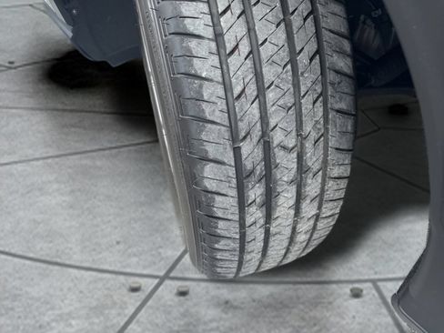 Used 2024 Honda CR-V EX-L image 34