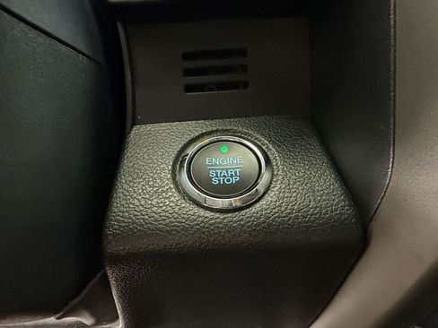 Used 2021 Ford Expedition XLT RWD image 19