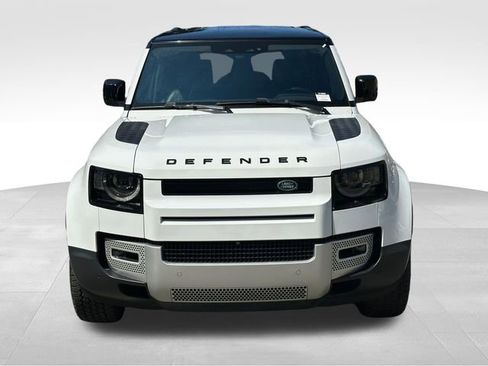 Used 2020 Land Rover Defender 110 SE image 8