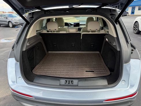Used 2022 Lincoln Corsair AWD w/ Premium Package image 12