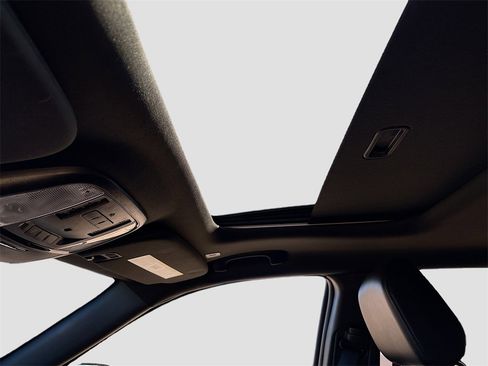 Used 2023 Dodge Durango R/T image 22