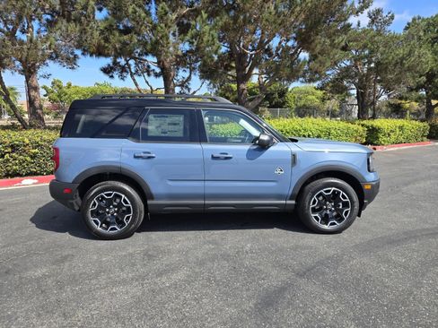 New 2025 Ford Bronco Sport Outer Banks w/ Outer Banks Tech Package+ image 2