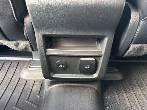 Used 2024 Ford Edge ST-Line AWD/4WD image 23