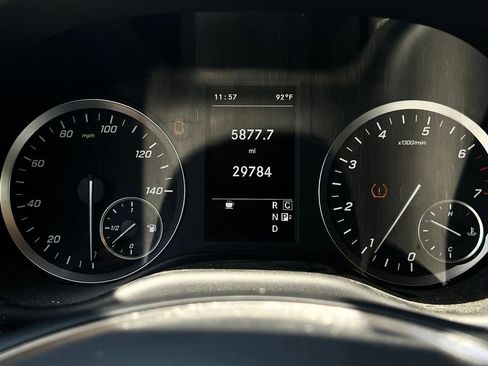 Used 2023 Mercedes-Benz Metris image 16