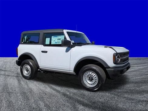 New 2026 Ford Bronco 2-Door image 2