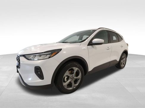Used 2025 Ford Escape ST-Line Select AWD/4WD image 8