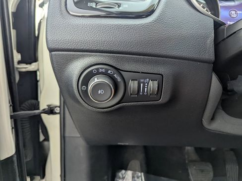 Certified 2018 Jeep Compass Limited w/ Navigation Group image 28