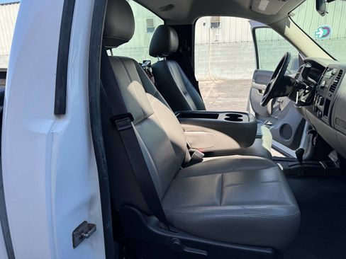 Used 2013 Chevrolet Silverado 2500 W/T image 22