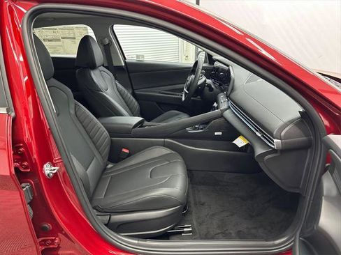 New 2025 Hyundai Elantra Limited image 14