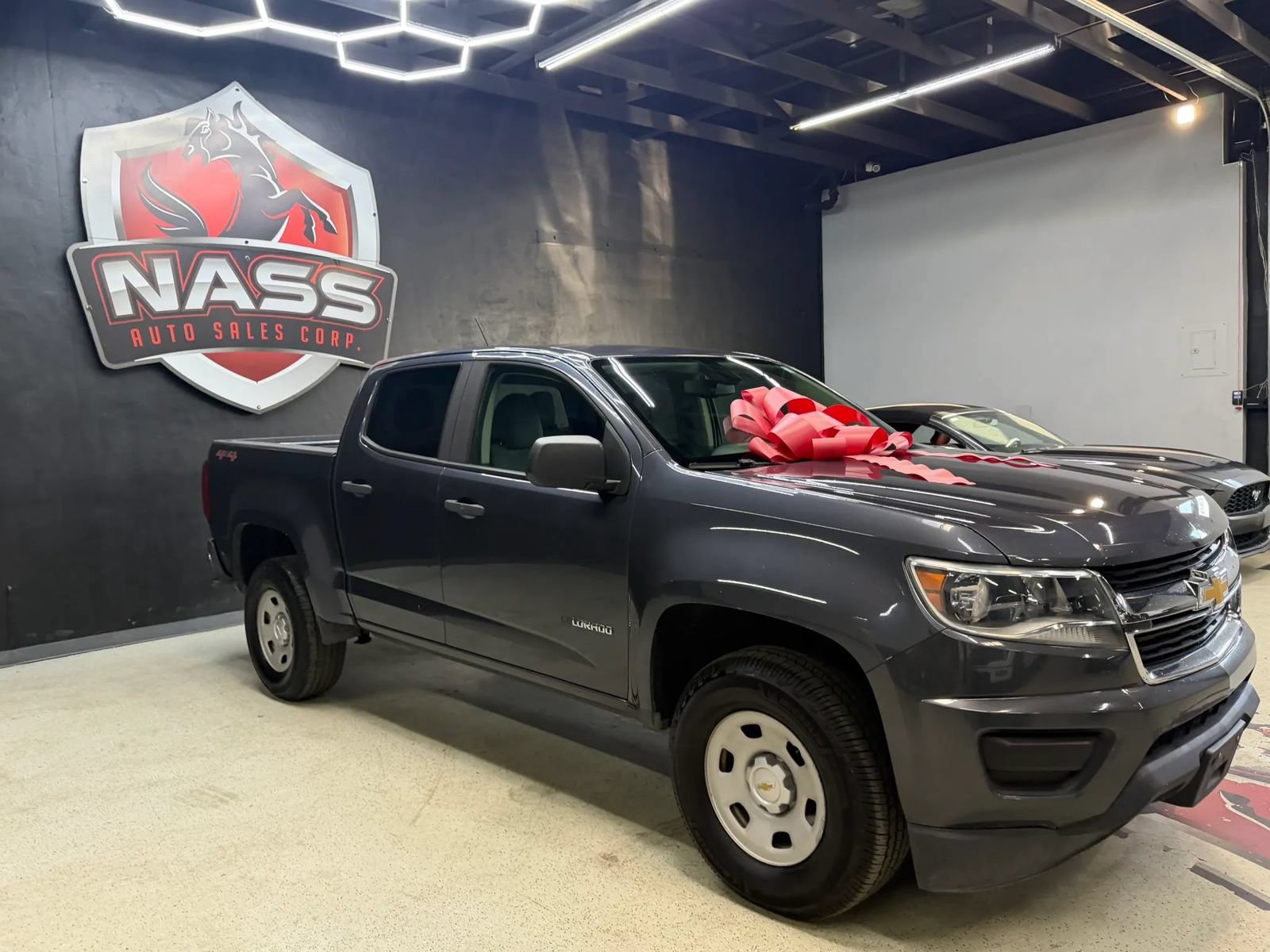 Used 2017 Chevrolet Colorado W/T w/ WT Convenience Package AWD/4WD image 8
