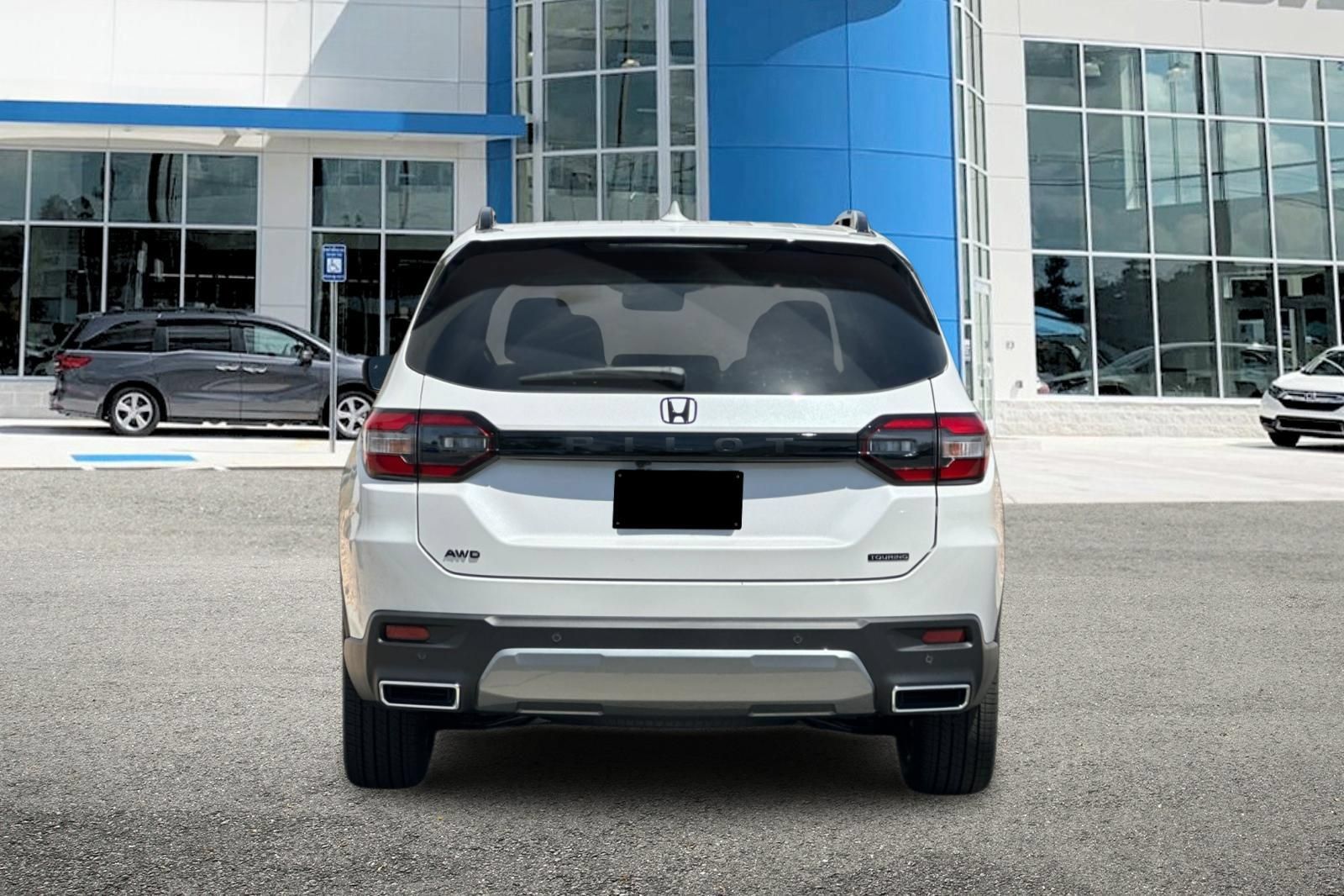New 2026 Honda Pilot Touring image 5