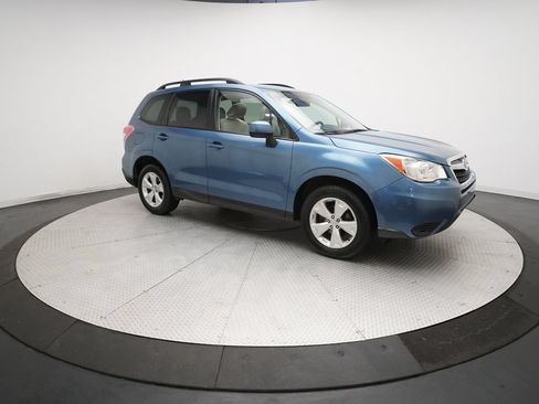 Used 2015 Subaru Forester 2.5i Premium w/ All-Weather Package AWD/4WD image 35