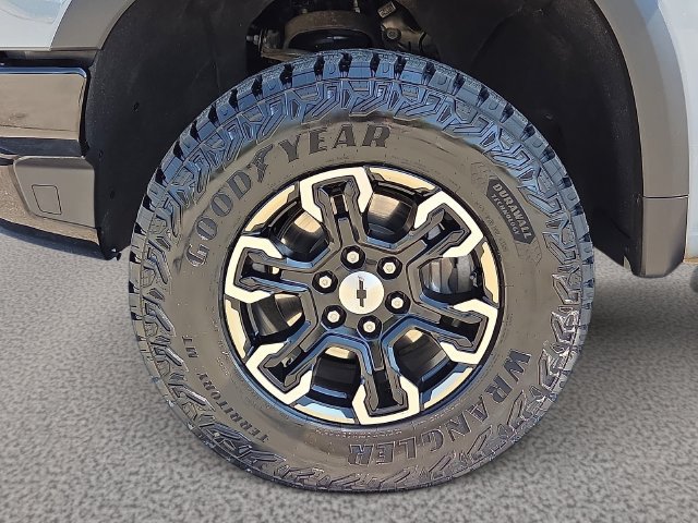 Used 2024 Chevrolet Silverado 1500 ZR2 w/ Technology Package AWD/4WD image 9