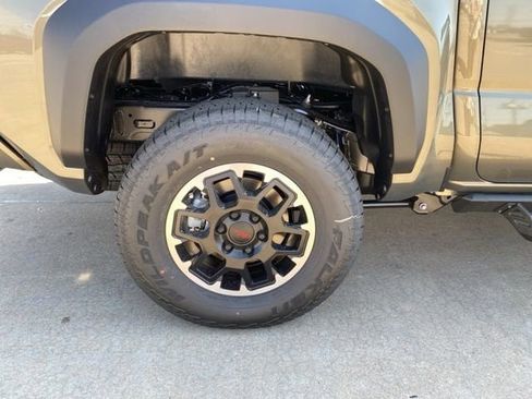 New 2026 Toyota Tacoma TRD Off-Road AWD/4WD image 24