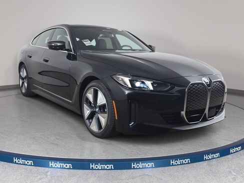 New 2026 BMW i4 xDrive40i w/ Premium Package AWD/4WD image 3