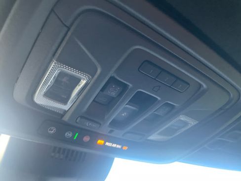 Used 2024 GMC Sierra 1500 Denali Ultimate image 30