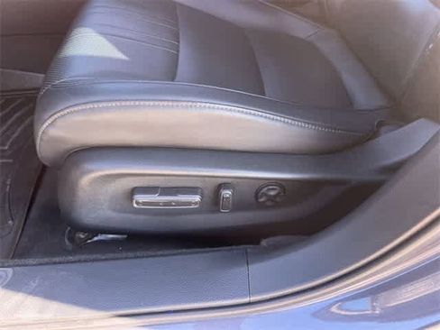 Used 2018 Honda Accord Touring image 31