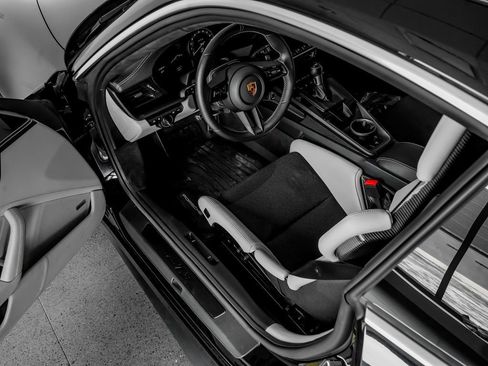 Certified 2022 Porsche 911 GT3 RWD image 4