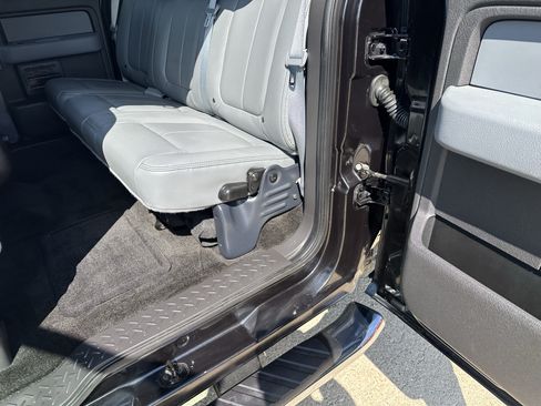 Used 2014 Ford F150 XLT w/ Equipment Group 302A Luxury AWD/4WD image 8