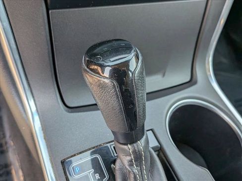 Used 2017 Toyota Camry SE FWD image 12