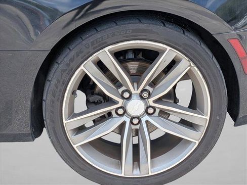 Used 2016 Chevrolet Camaro LT RWD image 5