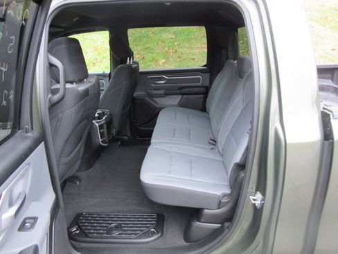 Used 2021 RAM 1500 Big Horn image 10