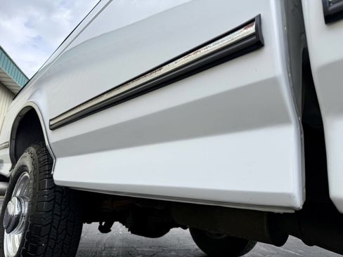 Used 1995 Ford F250 XLT image 34