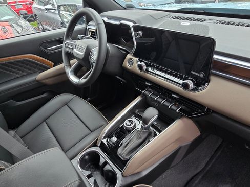 New 2026 GMC Canyon Denali image 10