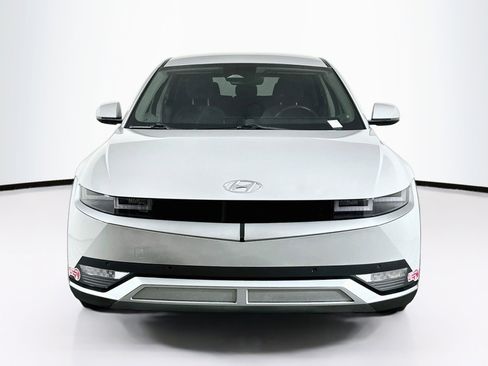 Used 2024 Hyundai Ioniq 5 SEL RWD image 2