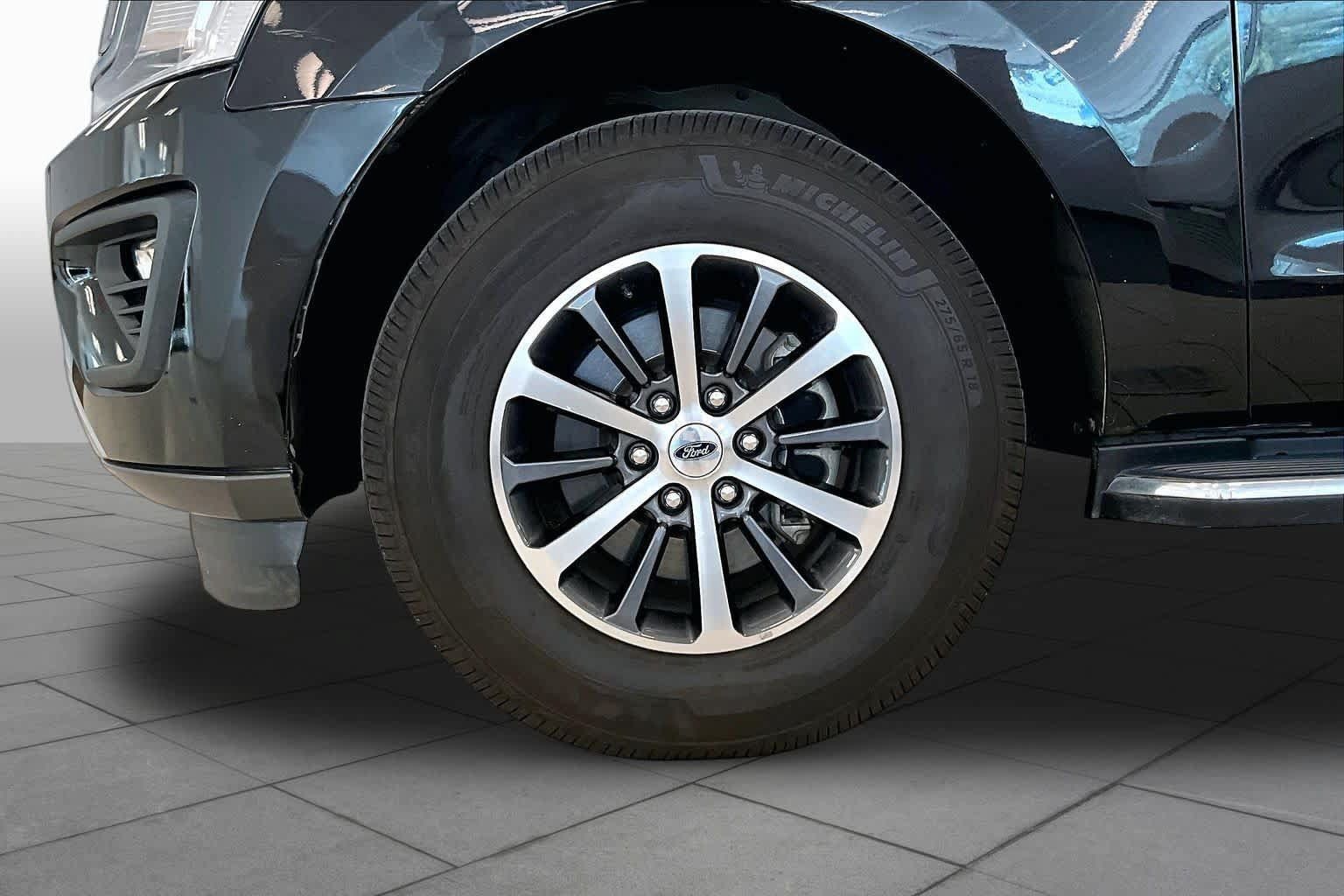 Used 2021 Ford Expedition Max XLT RWD image 9