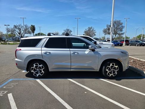 Used 2022 Hyundai Palisade Calligraphy w/ Winter Package image 3