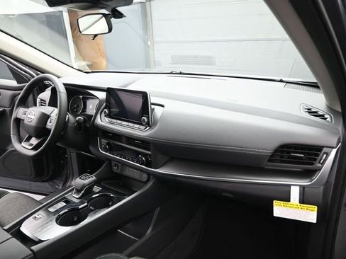 New 2026 Nissan Rogue SV w/ Cold Weather Package image 27