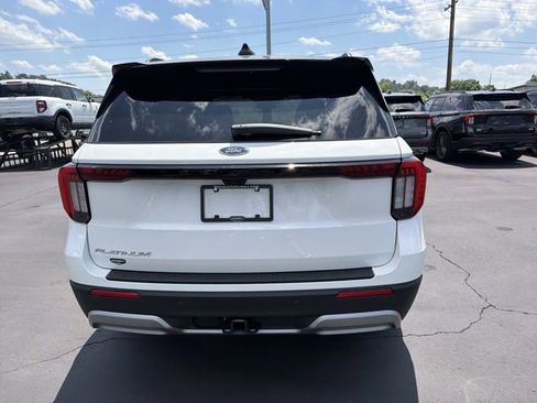 New 2026 Ford Explorer Platinum RWD image 5