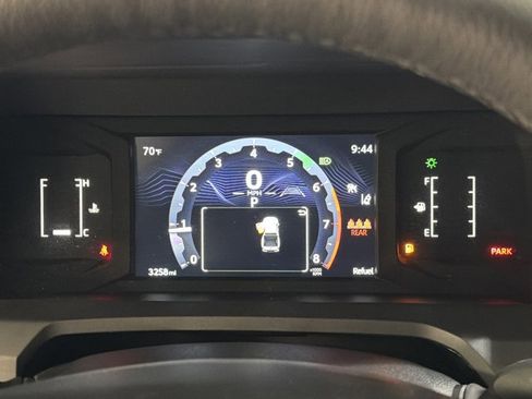 Used 2024 Toyota Tacoma SR5 AWD/4WD image 16