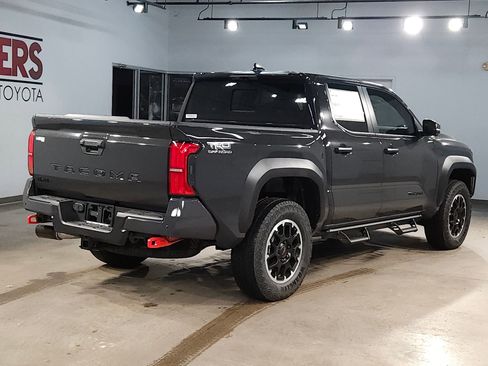 New 2026 Toyota Tacoma TRD Off-Road image 7