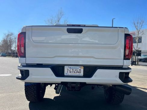 Used 2021 GMC Sierra 3500 AT4 w/ AT4 Premium Plus Package image 3