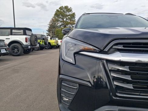 Used 2023 Subaru Ascent Touring image 9