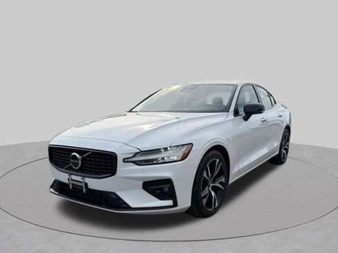 Used 2024 Volvo S60 B5 Core FWD image 1