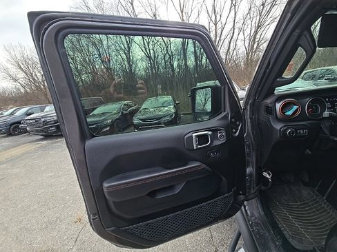 Used 2021 Jeep Gladiator Mojave image 22