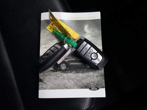 Used 2022 Ford Escape SEL w/ Technology Package image 53