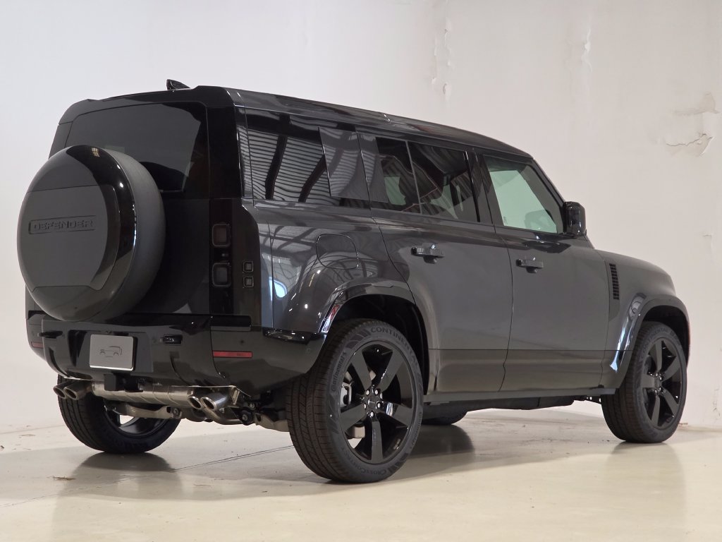New 2026 Land Rover Defender 110 X-Dynamic SE AWD/4WD image 5